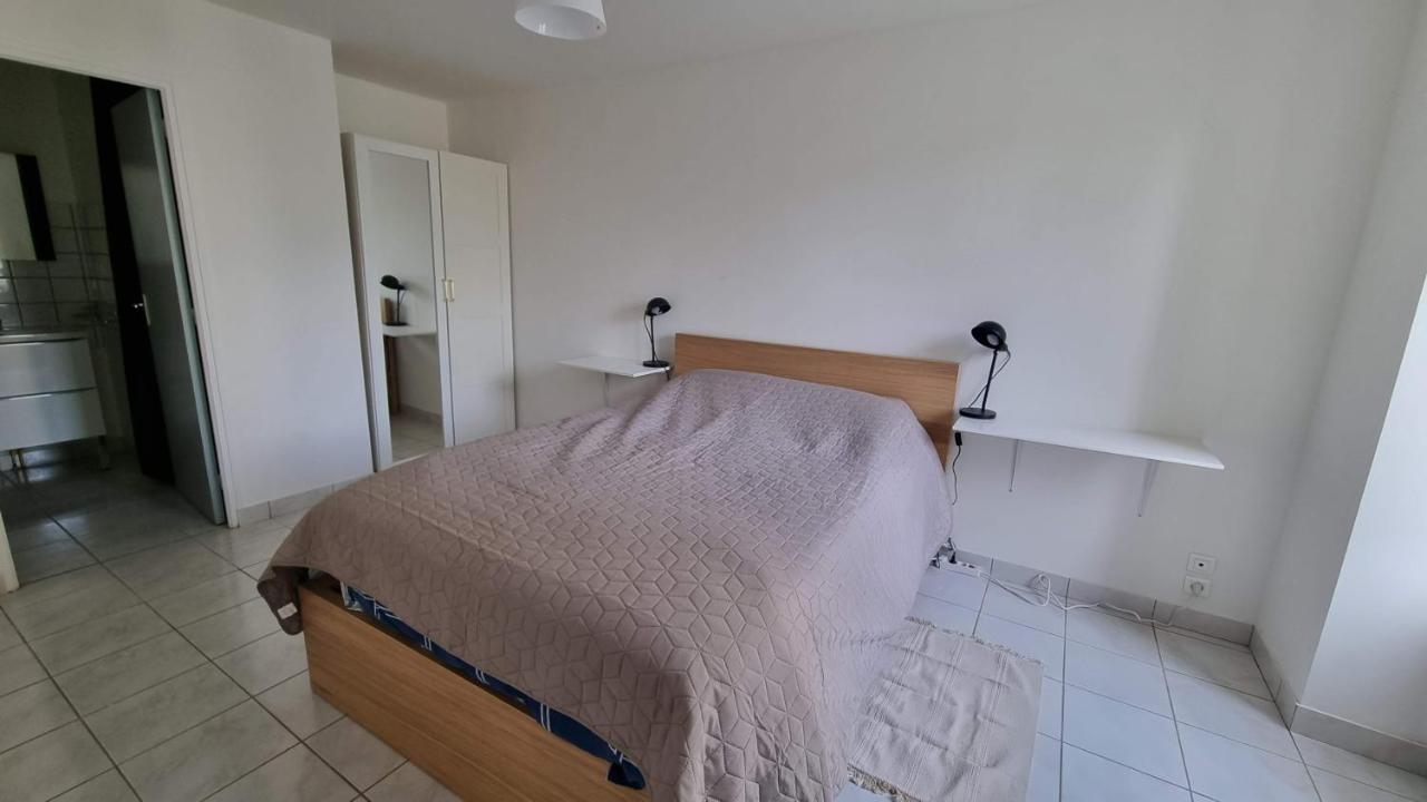 Logement Servon-Sur-Vilaine Exterior photo