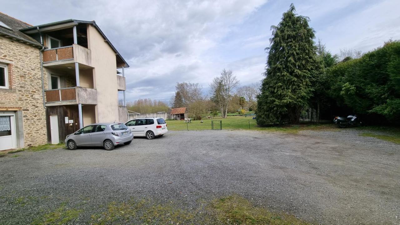 Logement Servon-Sur-Vilaine Exterior photo